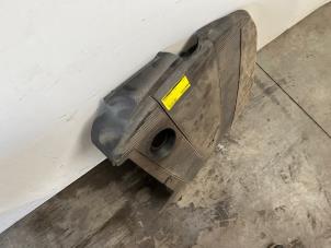 Abdeckblech Motor van een Mercedes-Benz C Combi (S203) 2.2 C-220 CDI 16V 2004