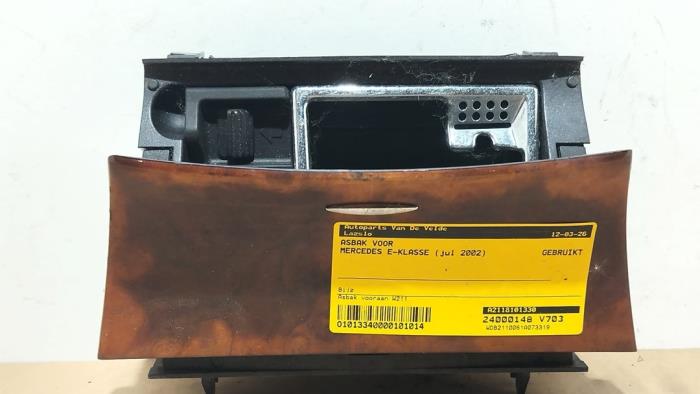 Begagnade Askkopp, fram Mercedes E (W211) 2.2 E-220 CDI 16V Pris € 102,85 Inklusive moms erbjuds av Autoparts Van De Velde