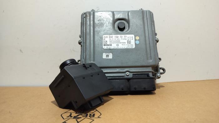 Used Ignition lock + computer Mercedes E (W211) 3.0 E-280 CDI 24V Price € 302,50 Inclusive VAT offered by Autoparts Van De Velde