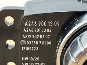 On-board computer controller from a Mercedes-Benz A (W176) 1.5 A-160 CDI, A-160d 16V 2014