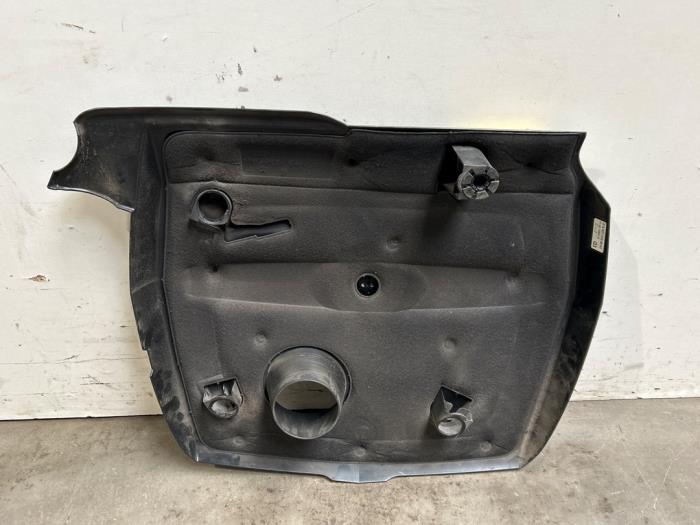 Abdeckblech Motor van een Mercedes-Benz A (W176) 1.5 A-160 CDI, A-160d 16V 2014