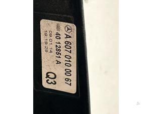 Abdeckblech Motor van een Mercedes-Benz A (W176) 1.5 A-160 CDI, A-160d 16V 2014