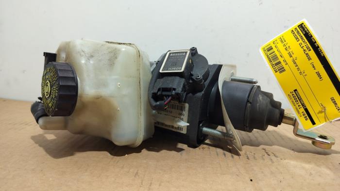 Usagé Servo frein Mercedes CLS (C219) 350 3.5 V6 18V Prix € 484,00 Prix TTC proposé par Autoparts Van De Velde