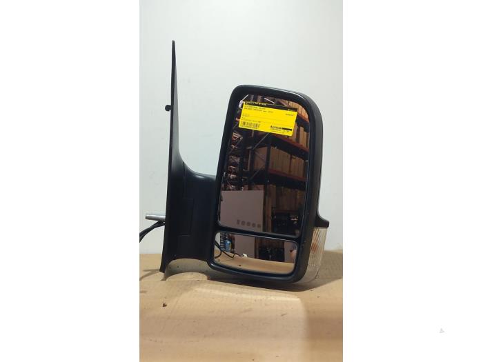 Usados Retrovisor externo derecha Mercedes Sprinter 3t (906.61) 216 CDI 16V Precio € 139,15 IVA incluido ofrecido por Autoparts Van De Velde