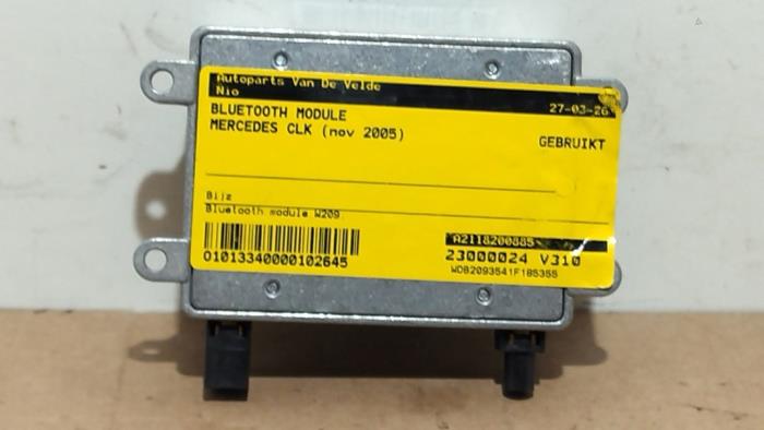 Używane Modul Bluetooth Mercedes CLK (C209) 3.0 280 V6 18V Cena € 60,50 Z VAT oferowane przez Autoparts Van De Velde