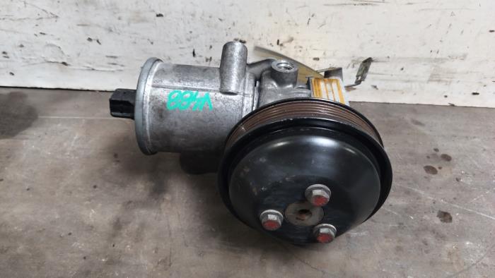 Begagnade Servostyrningspump Mercedes C (W202) 1.8 C-180 16V Pris € 175,45 Inklusive moms erbjuds av Autoparts Van De Velde