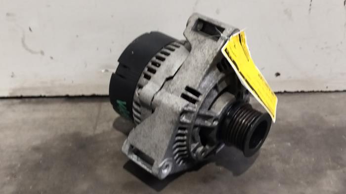 Begagnade Dynamo Mercedes C (W202) 1.8 C-180 16V Pris € 72,60 Inklusive moms erbjuds av Autoparts Van De Velde