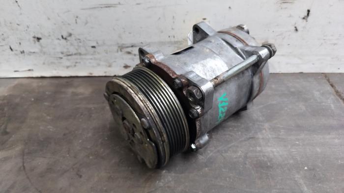 Gebrauchte Klimapumpe Mercedes S (W126) 260 SE Preis € 151,25 Mit Mehrwertsteuer angeboten von Autoparts Van De Velde