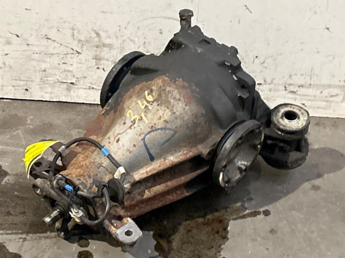 Gebrauchte Differential hinten Mercedes S (W126) 260 SE Preis € 514,25 Mit Mehrwertsteuer angeboten von Autoparts Van De Velde