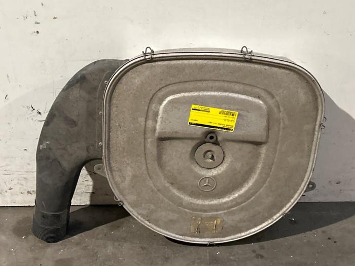 Begagnade Luftfilter Mercedes S (W126) 420 SE,SEL Pris € 211,75 Inklusive moms erbjuds av Autoparts Van De Velde