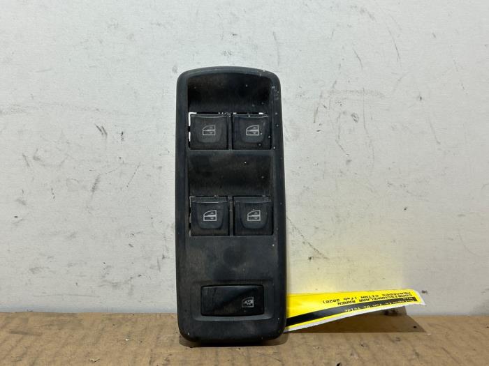 Usados Interruptor combinado de ventanillas Mercedes Citan (415.6) 1.5 109 CDI Precio € 54,45 IVA incluido ofrecido por Autoparts Van De Velde