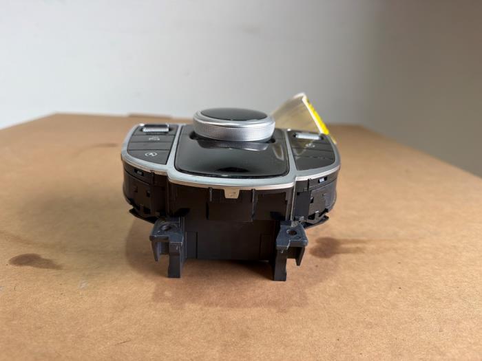 Usagé Commande ordinateur de bord Mercedes C Estate (S205) C-200d 2.2 16V Prix € 60,50 Prix TTC proposé par Autoparts Van De Velde