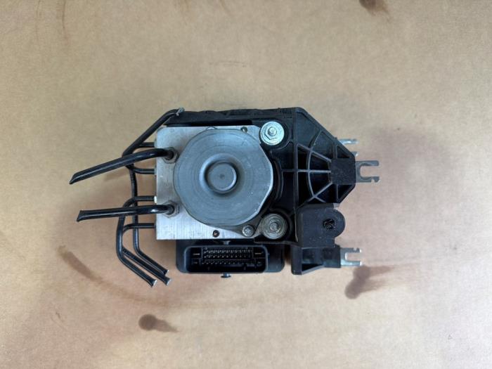 ABS Computer from a Mercedes-Benz A (W176) 1.5 A-180 CDI, A-180d 16V 2014