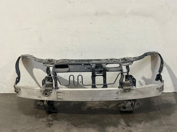 Używane Panel przedni Mercedes C (W203) 2.2 C-200 CDI 16V Cena € 302,50 Z VAT oferowane przez Autoparts Van De Velde