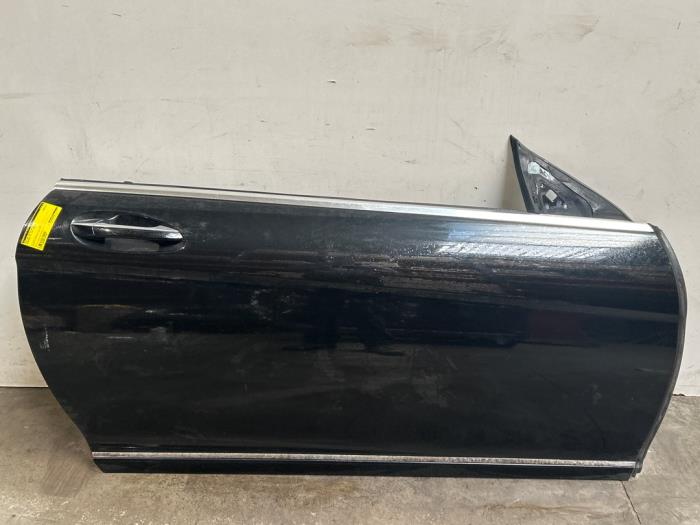 Begagnade Dörr, 2-dörrars, höger Mercedes CL (216) 5.5 CL-550 V8 32V Pris € 786,50 Inklusive moms erbjuds av Autoparts Van De Velde