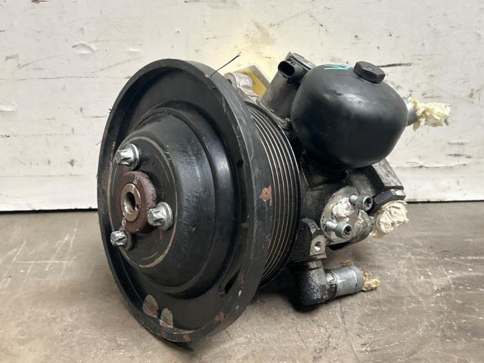 Usagé Pompe de direction Mercedes CL (216) 5.5 CL-550 V8 32V Prix € 544,50 Prix TTC proposé par Autoparts Van De Velde