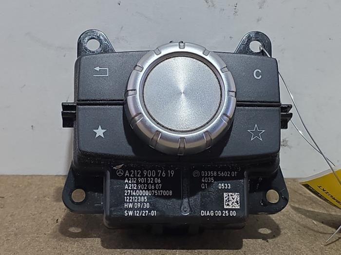 Used On-board computer controller Mercedes E (W212) E-200 CDI 16V BlueEfficiency,BlueTEC Price € 60,50 Inclusive VAT offered by Autoparts Van De Velde