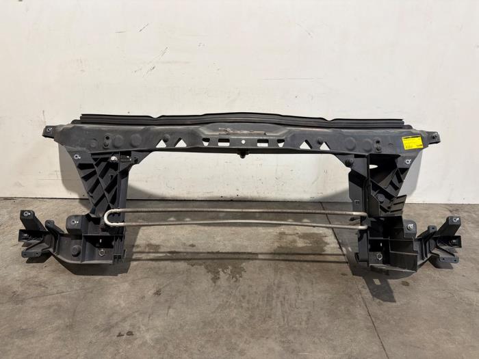 Używane Panel przedni Mercedes Sprinter 5t (906.15/906.25) 513 CDI 16V Cena € 175,45 Z VAT oferowane przez Autoparts Van De Velde