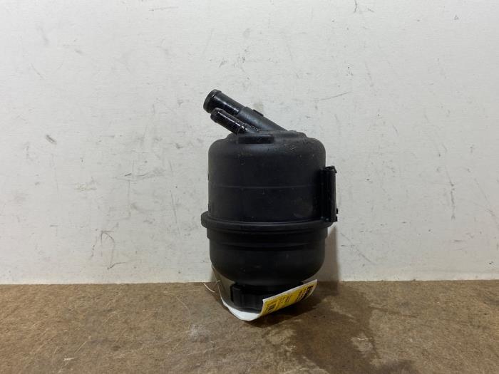 Gebrauchte Lenkkraftverstärker Ölbehälter Mercedes CL (216) 5.5 CL-550 V8 32V Preis € 151,25 Mit Mehrwertsteuer angeboten von Autoparts Van De Velde