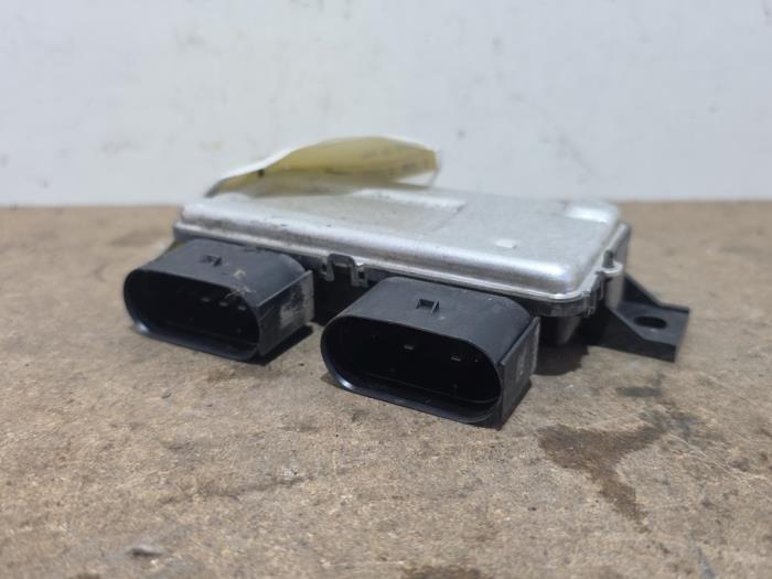 Usagé Module pompe carburant Mercedes A (177.0) 2.0 A-180d Prix € 30,25 Prix TTC proposé par Autoparts Van De Velde