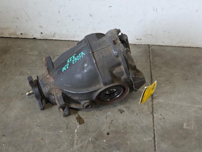 Gebrauchte Differential hinten Mercedes SL (R230) 3.7 SL-350 V6 18V Preis € 484,00 Mit Mehrwertsteuer angeboten von Autoparts Van De Velde