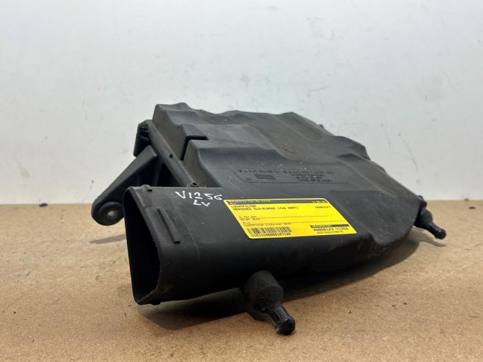 Begagnade Luftfilter Mercedes CLS (C219) 350 CDI 24V Pris € 36,30 Inklusive moms erbjuds av Autoparts Van De Velde