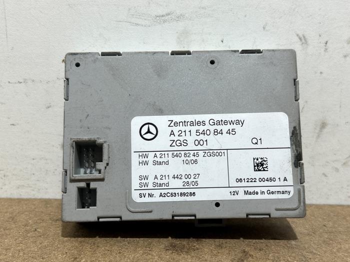 Usados Módulo Gateway Mercedes CLS (C219) 350 CDI 24V Precio € 72,60 IVA incluido ofrecido por Autoparts Van De Velde