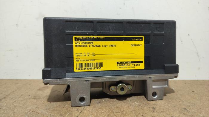 Used ABS Computer Mercedes C (W202) 2.0 C-200D Price € 108,90 Inclusive VAT offered by Autoparts Van De Velde