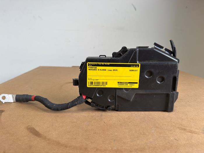 Begagnade Pyrofuse Mercedes B (W247) 2.0 B-200d Pris € 151,25 Inklusive moms erbjuds av Autoparts Van De Velde