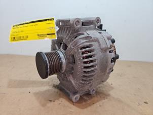 Dynamo van een Mercedes-Benz GLK (204.7/9) 3.0 320 CDI 24V 4-Matic 2009