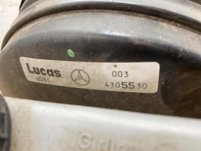 Usagé Assistant de freinage Mercedes SL (R129) 3.0 300 SL 24V Prix € 181,50 Prix TTC proposé par Autoparts Van De Velde