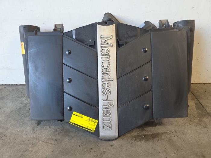 Used Engine cover Mercedes S (W220) 3.2 S-320 18V Price € 90,75 Inclusive VAT offered by Autoparts Van De Velde