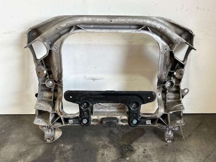 Begagnade Underram Mercedes S (W220) 3.2 S-320 18V Pris € 302,50 Inklusive moms erbjuds av Autoparts Van De Velde