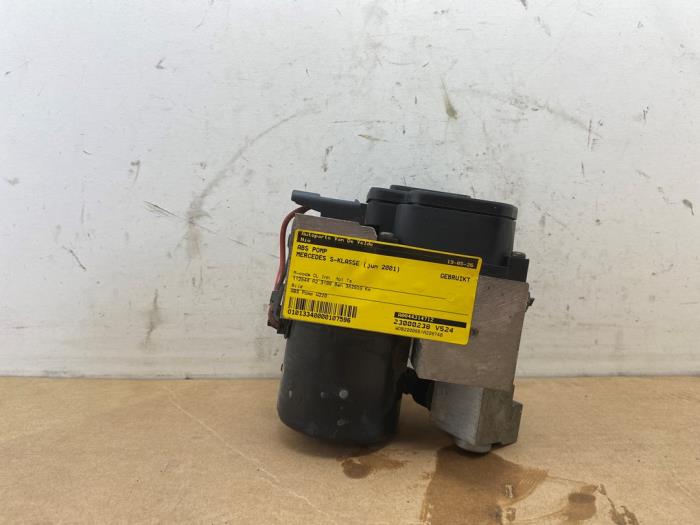 Usagé Bloc ABS Mercedes S (W220) 3.2 S-320 18V Prix € 151,25 Prix TTC proposé par Autoparts Van De Velde