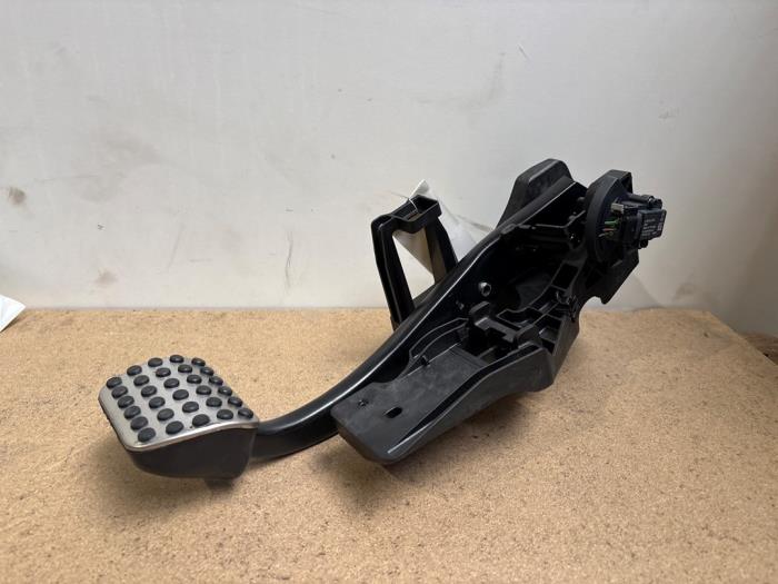 Begagnade Bromspedal Mercedes CLA Shooting Brake (118.6) Pris € 48,40 Inklusive moms erbjuds av Autoparts Van De Velde