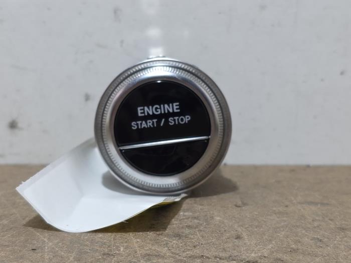 Używane Przelacznik Start/Stop Mercedes GLC Coupe (C254) 2.0 300e 16V 4-Matic Cena € 18,15 Z VAT oferowane przez Autoparts Van De Velde