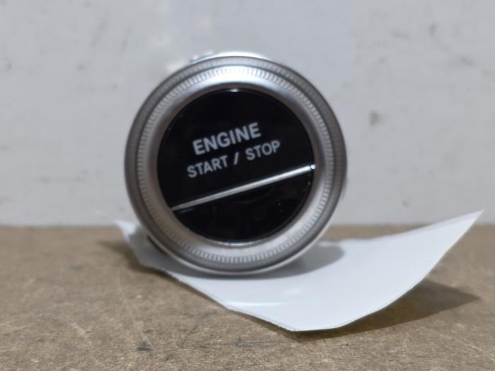 Używane Przelacznik Start/Stop Mercedes GLC (X254) 2.0 300de 16V 4-Matic Cena € 18,15 Z VAT oferowane przez Autoparts Van De Velde