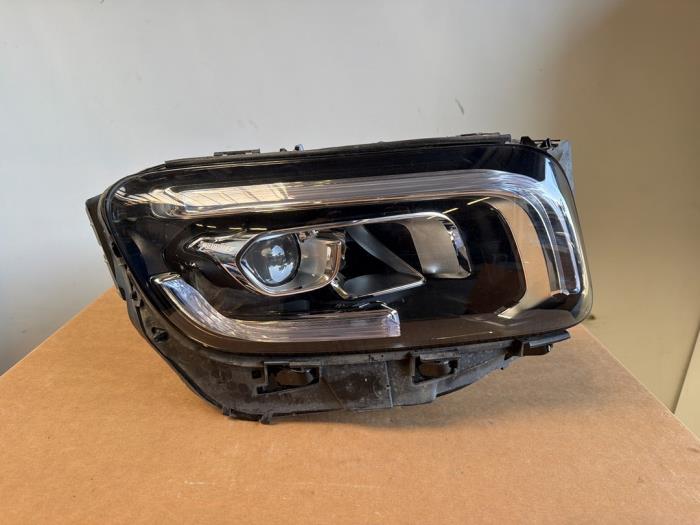 Używane Reflektor prawy Mercedes GLB (247.6) Cena € 949,85 Z VAT oferowane przez Autoparts Van De Velde