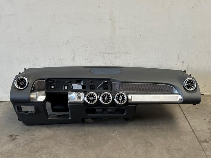Używane Panel Mercedes GLB (247.6) Cena € 574,75 Z VAT oferowane przez Autoparts Van De Velde