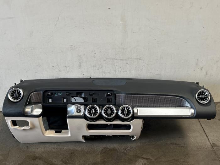 Używane Panel Mercedes GLB (247.6) Cena € 574,75 Z VAT oferowane przez Autoparts Van De Velde