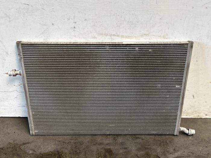 Usagé Radiateur Mercedes C Estate (S205) C-200d 2.2 16V Prix € 102,85 Prix TTC proposé par Autoparts Van De Velde