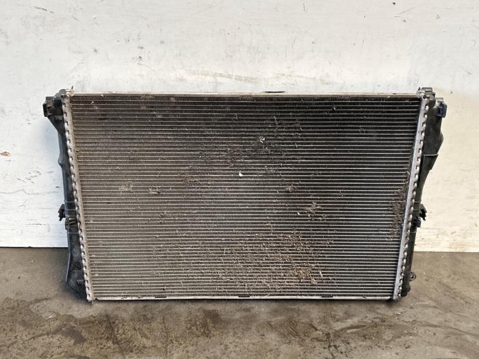 Usagé Radiateur Mercedes C Estate (S205) C-200d 2.2 16V Prix € 121,00 Prix TTC proposé par Autoparts Van De Velde