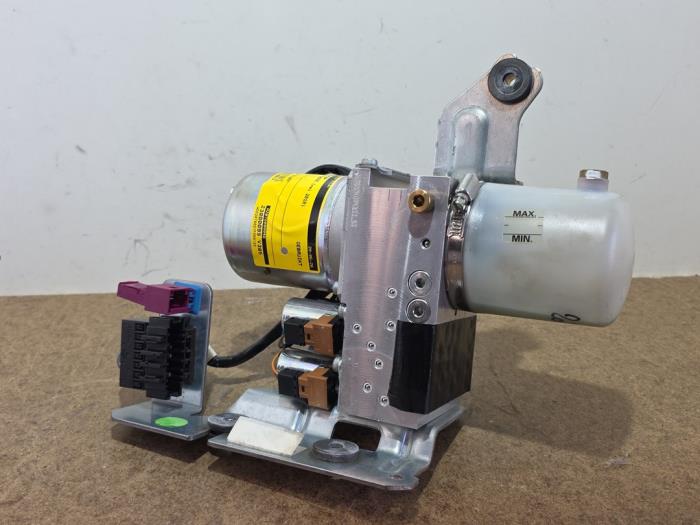 Begagnade Hydraulpump Mercedes E (R207) E-220 CDI 16V BlueEfficiency Pris på förfrågan erbjuds av Autoparts Van De Velde