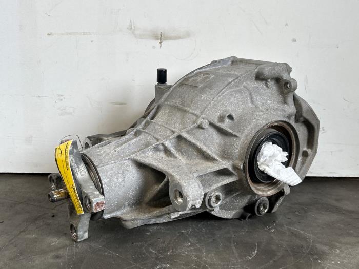 Differential hinten Mercedes C Estate (S206), 2021 C-300 e 2.0 Turbo, Kombi/o, Elektrisch Benzin, 1.999cc, 230kW (313pk), RWD, M254920, 2021-12, 206.254 (Gebraucht)