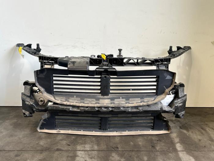 Używane Panel przedni Mercedes GLB (247.6) Cena € 853,05 Z VAT oferowane przez Autoparts Van De Velde
