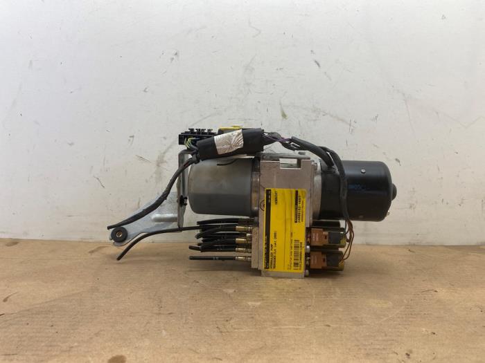 Begagnade Hydraulpump Mercedes CLK (R209) 3.2 320 CDI Pris € 1.089,00 Inklusive moms erbjuds av Autoparts Van De Velde
