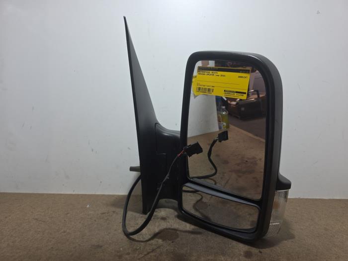 Usados Retrovisor externo derecha Mercedes Sprinter 3,5t (906.63) 311 CDI 16V Precio € 139,15 IVA incluido ofrecido por Autoparts Van De Velde