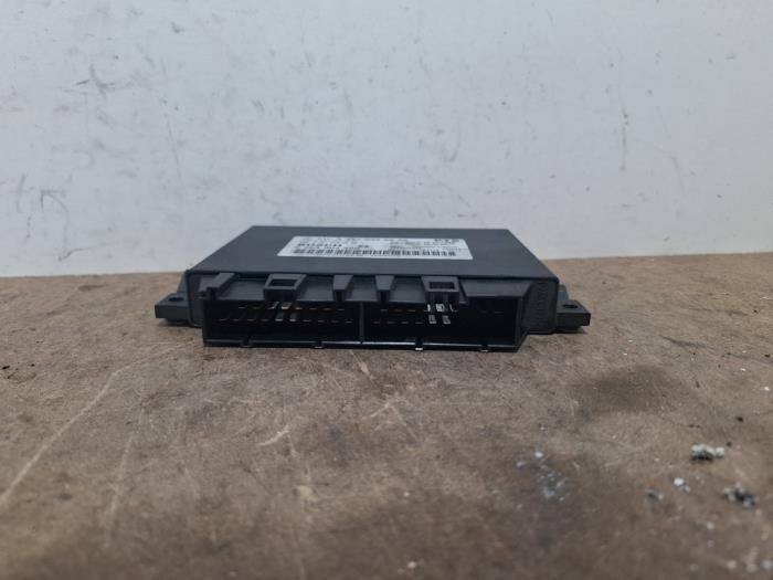 Usados Módulo PDC Mercedes S (W221) 3.0 S-320 CDI 24V Precio € 151,25 IVA incluido ofrecido por Autoparts Van De Velde