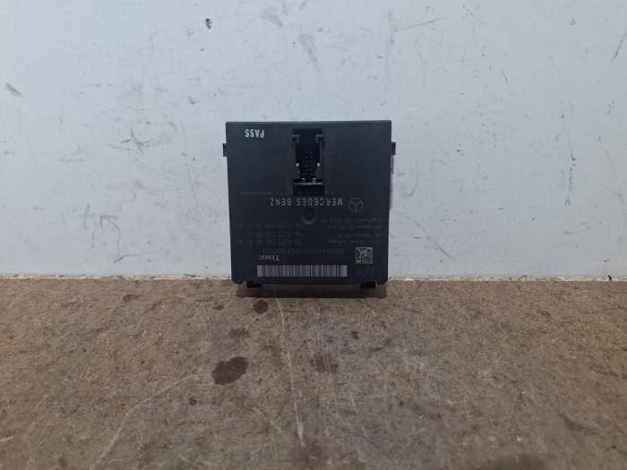 Usados Módulo Gateway Mercedes S (W221) 3.0 S-320 CDI 24V Precio de solicitud ofrecido por Autoparts Van De Velde