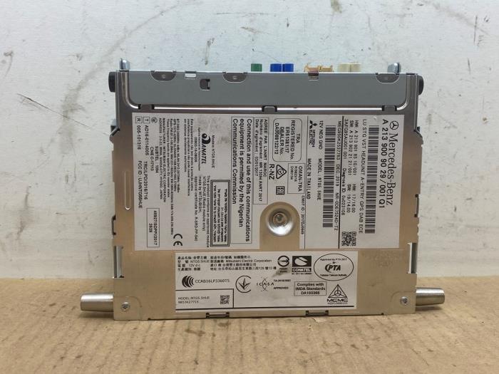 Begagnade Radio Mercedes C (R205) C-180 1.5 EQ Boost Pris på förfrågan erbjuds av Autoparts Van De Velde